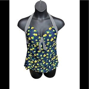 Woman’s Smimsuit Top